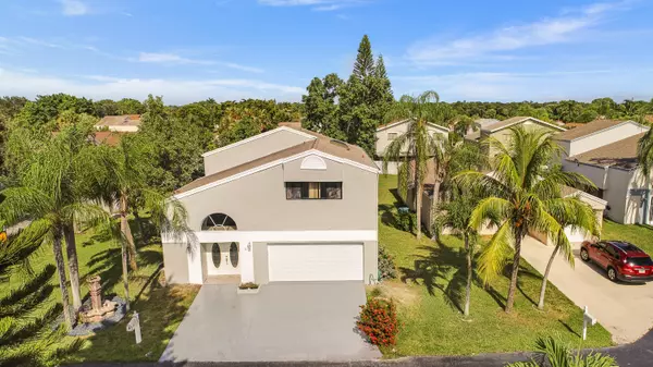 2 Dalton PL, Boynton Beach, FL 33426