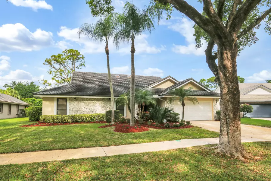 2415 NW 40th CIR, Boca Raton, FL 33431