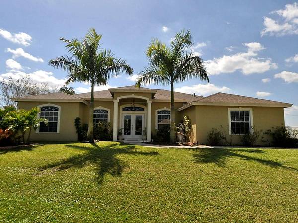 334 SW Aster RD, Port Saint Lucie, FL 34983