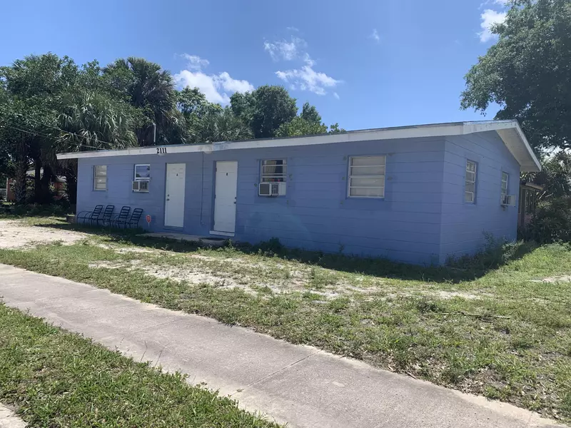 2111 Avenue G AVE, Fort Pierce, FL 34950