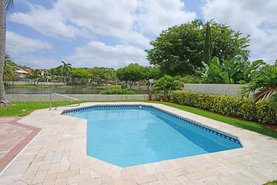 21760 Club Villa TER, Boca Raton, FL 33433