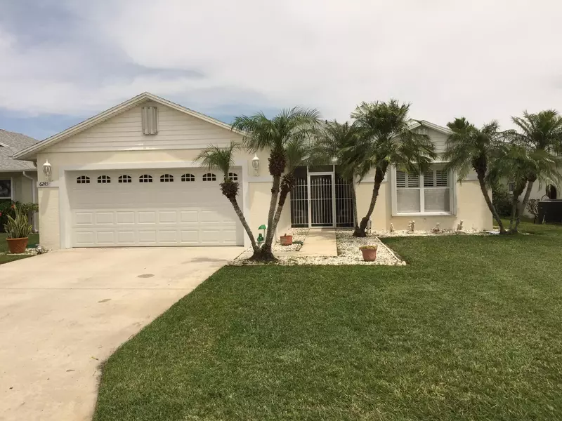 6245 Alexandria CIR, Fort Pierce, FL 34982