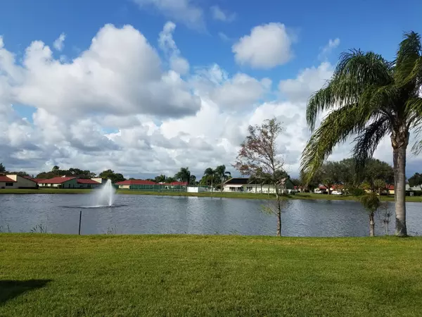 Fort Pierce, FL 34982,1810 Sandhill Crane DR B2