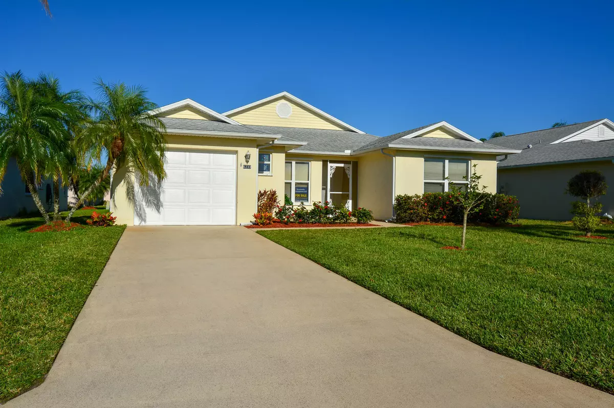 Fort Pierce, FL 34982,6233 Alexandria CIR