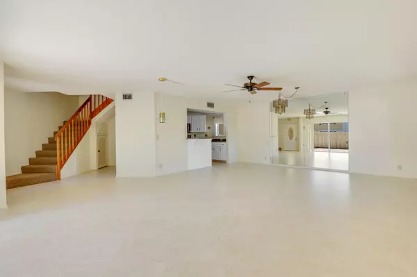 Jupiter, FL 33477,256 Seabreeze CIR