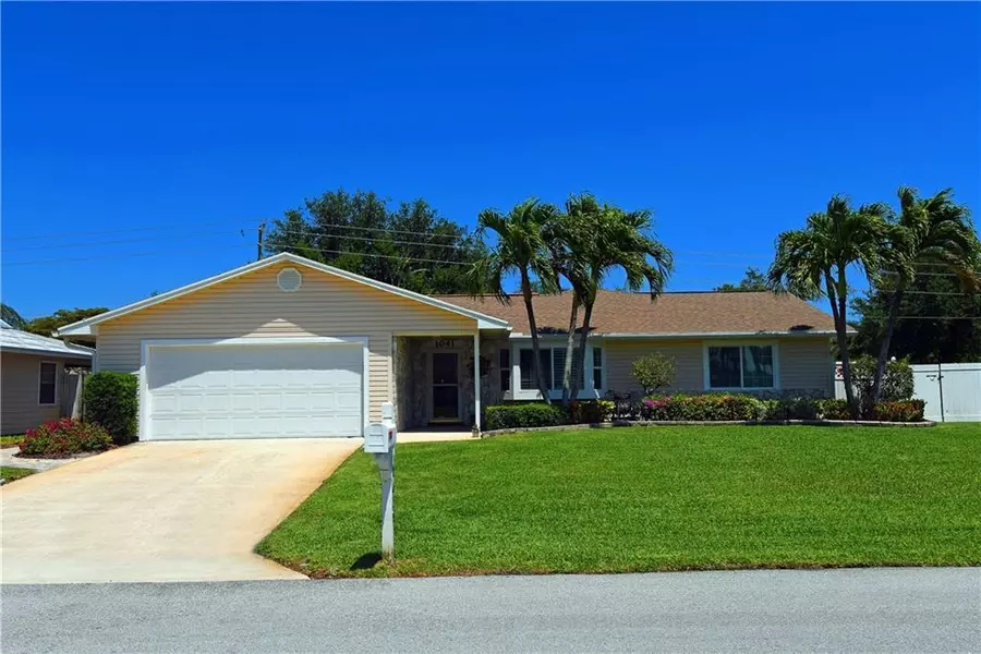 1041 Zebrina Senda, Jensen Beach, FL 34957