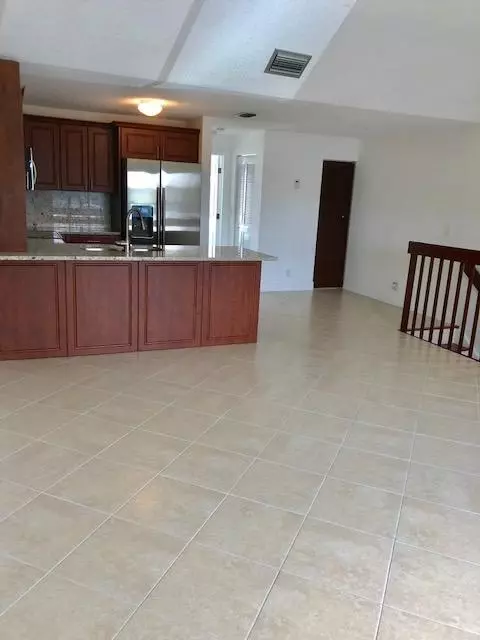 West Palm Beach, FL 33415,2641 W Gately Drive 903