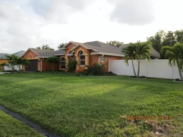 Port Saint Lucie, FL 34986,5444 NW Comer ST