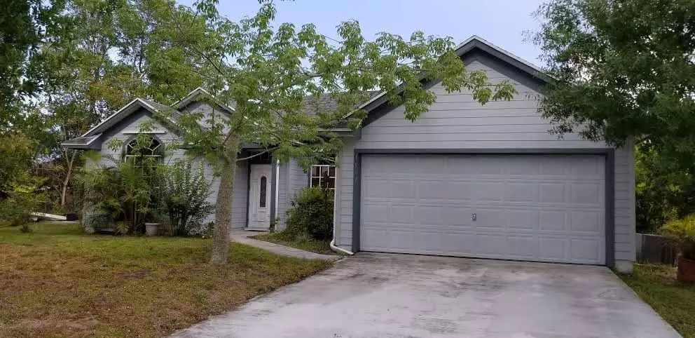 1562 SW Gager RD, Port Saint Lucie, FL 34953