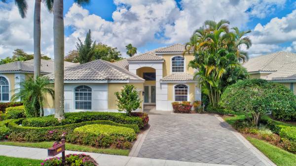 16071 Villa Vizcaya PL, Delray Beach, FL 33446