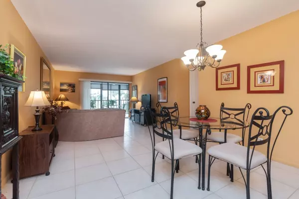 Delray Beach, FL 33484,5884 Morningstar CIR 206