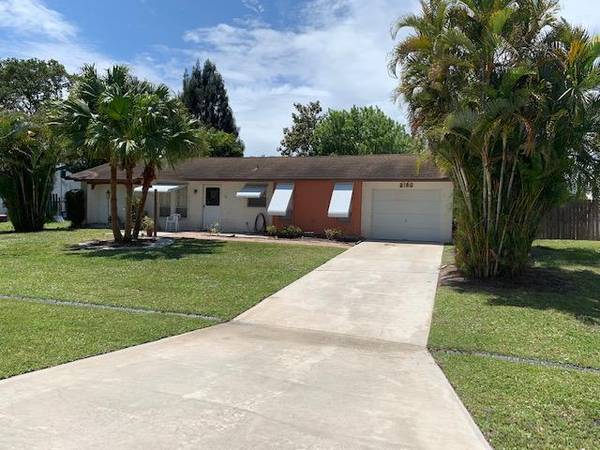 2180 SE Shelter DR, Port Saint Lucie, FL 34952