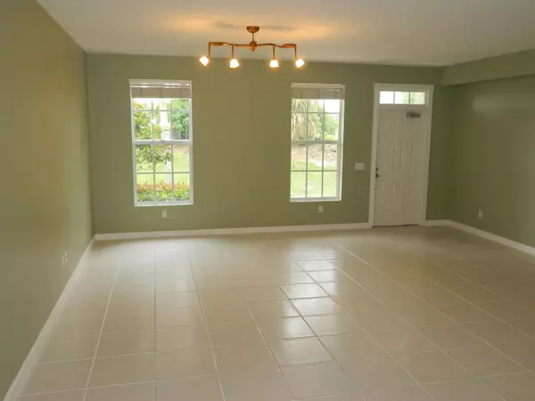 Jupiter, FL 33458,124 Ashley CT