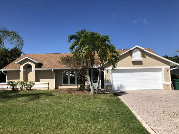 2133 SE Genoa ST, Port Saint Lucie, FL 34952