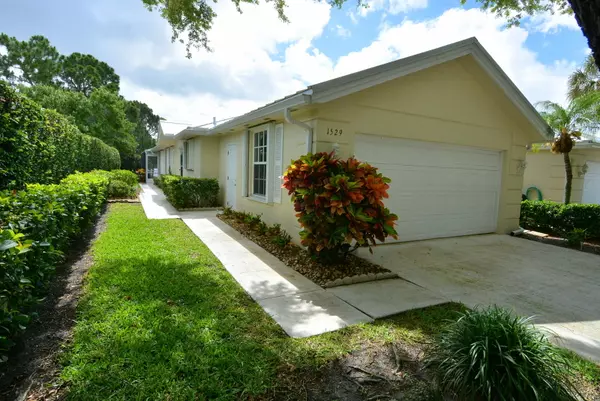 Palm City, FL 34990,1529 SW Waterfall CT