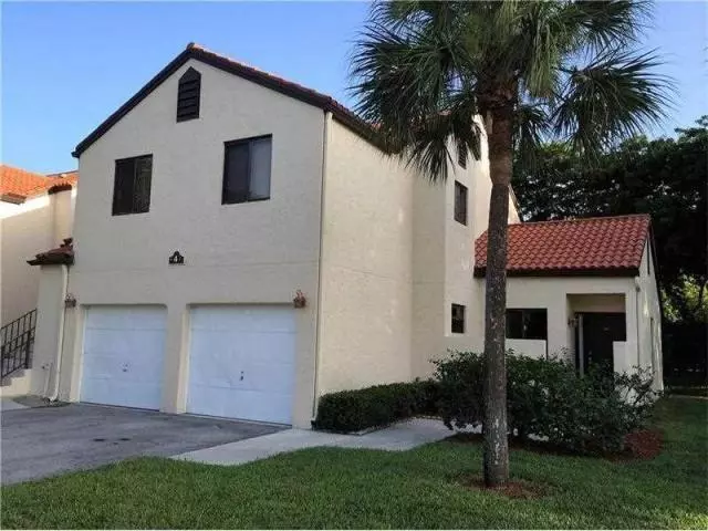 4 Via De Casas Sur 105, Boynton Beach, FL 33426