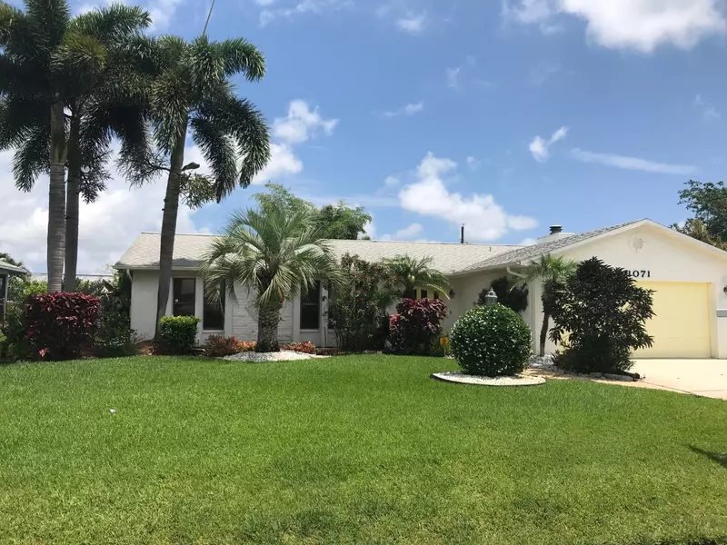 1071 SE Seagrass AVE, Port Saint Lucie, FL 34983