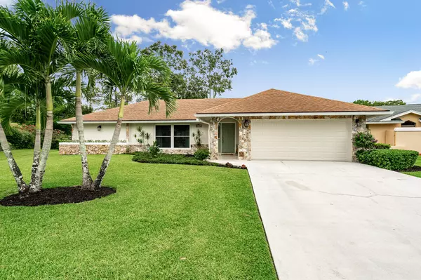 Wellington, FL 33414,14291 Flora LN