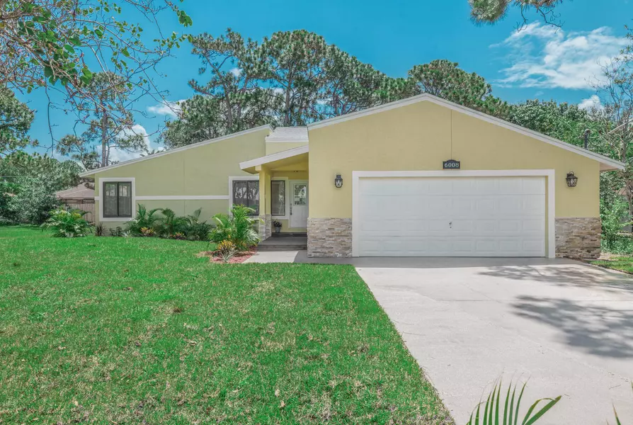 6008 Seagrape DR, Fort Pierce, FL 34982