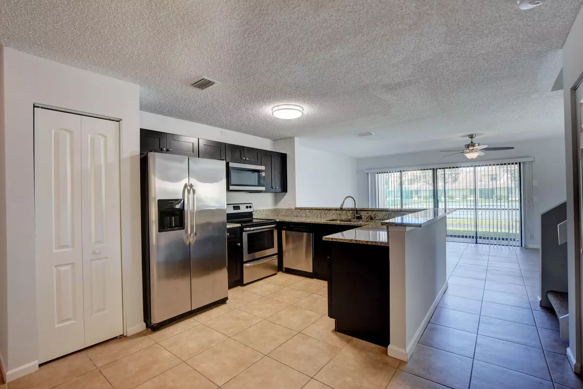 West Palm Beach, FL 33406,1671 Woodbridge Lakes CIR