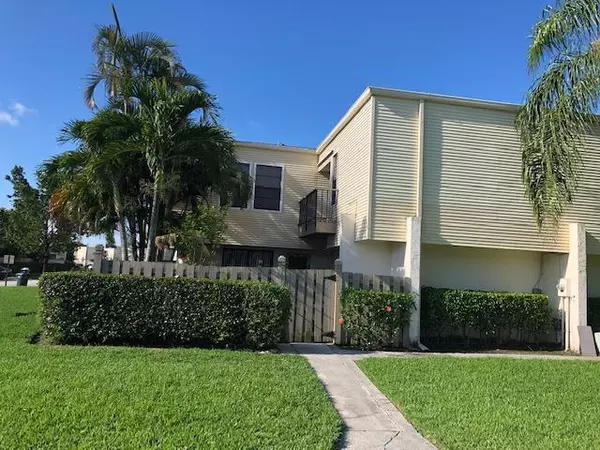 1644 Shaker CIR, Wellington, FL 33414