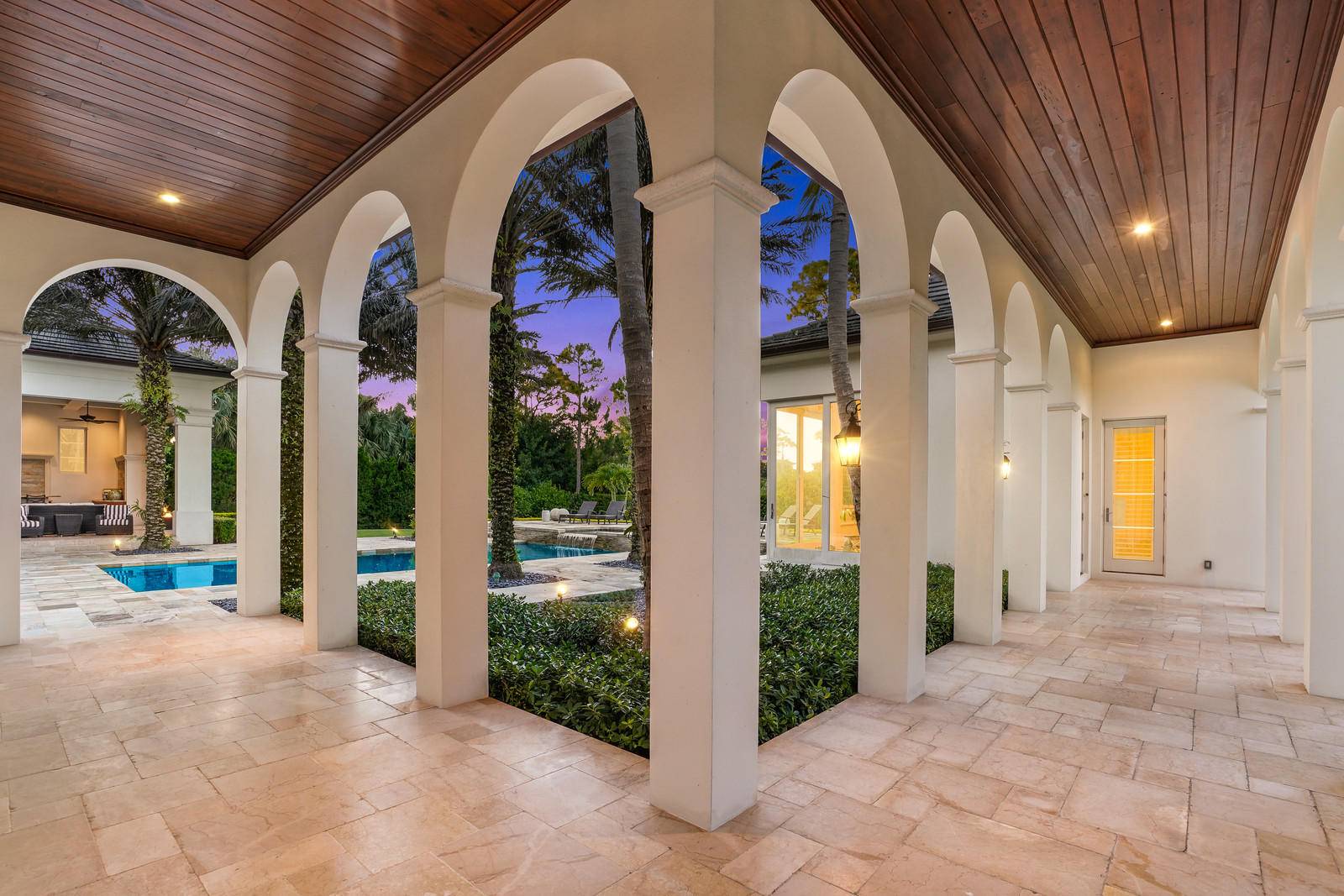 Jupiter, FL 33477,107 W Bears Club DR