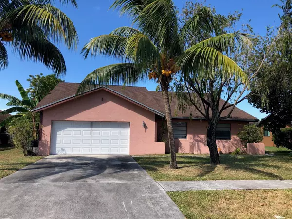 690 Connestee RD, West Palm Beach, FL 33413