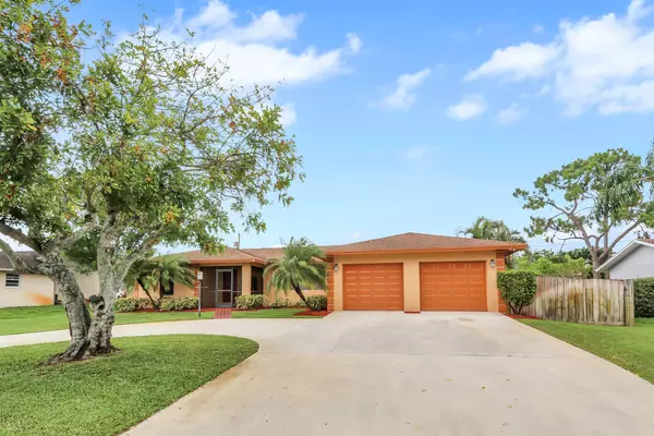 Lake Worth, FL 33467,19 W Plumosa LN