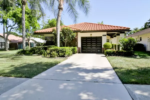 4871 Boxwood CIR, Boynton Beach, FL 33436