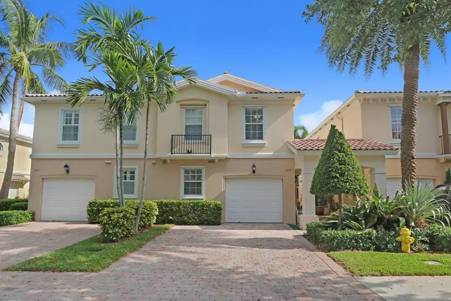 104 Santa Barbara WAY, Palm Beach Gardens, FL 33410