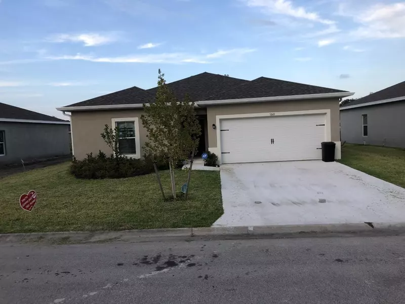 5345 Oakland Lake CIR, Fort Pierce, FL 34951