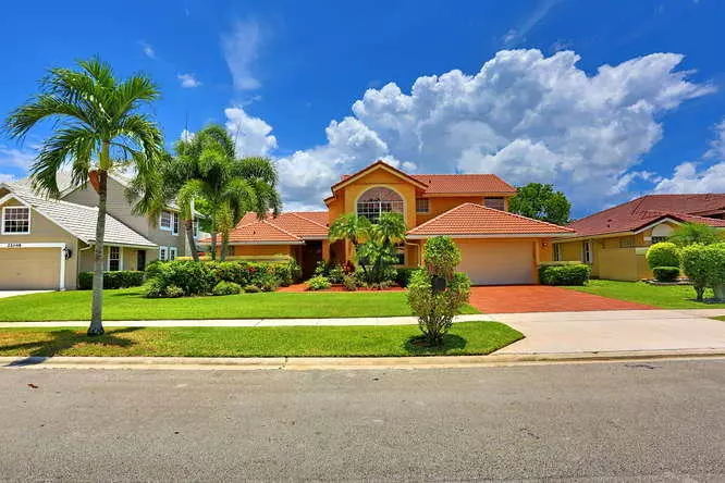 22056 Aqua CT, Boca Raton, FL 33428