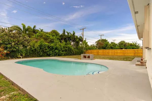 Delray Beach, FL 33444,125 SW 9th ST