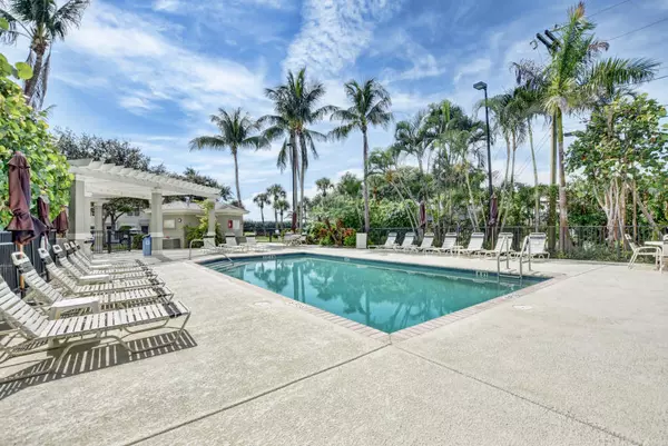 Delray Beach, FL 33483,852 Kokomo Key LN 852