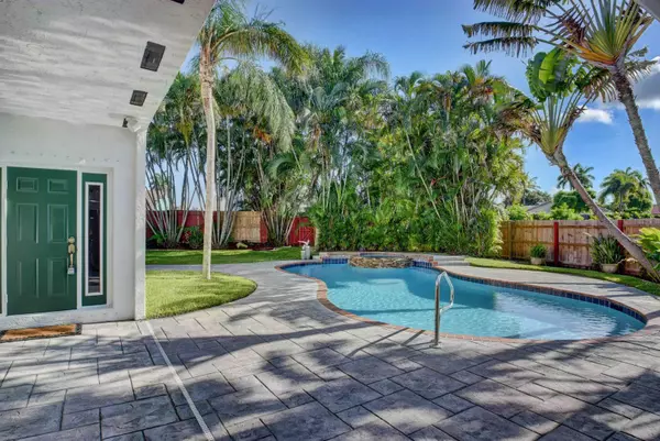 Boynton Beach, FL 33426,975 Le Grace CIR