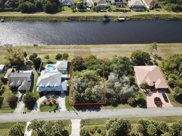 2020 SW Villanova RD, Port Saint Lucie, FL 34953