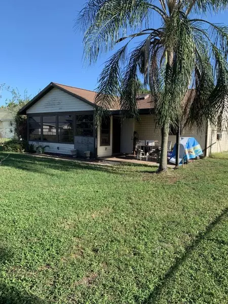 749 SE Atlantus AVE, Port Saint Lucie, FL 34983