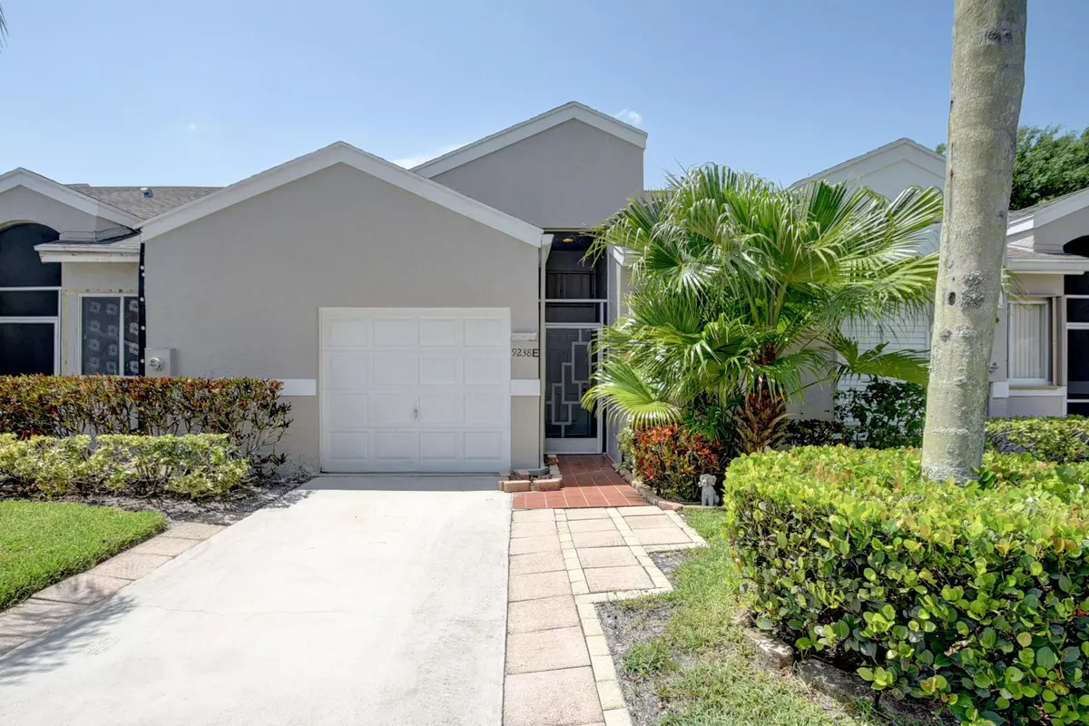 Boca Raton, FL 33496,9238 Vineland CT E