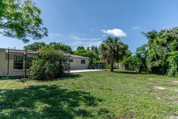 Boca Raton, FL 33431,104 NE 2nd CIR