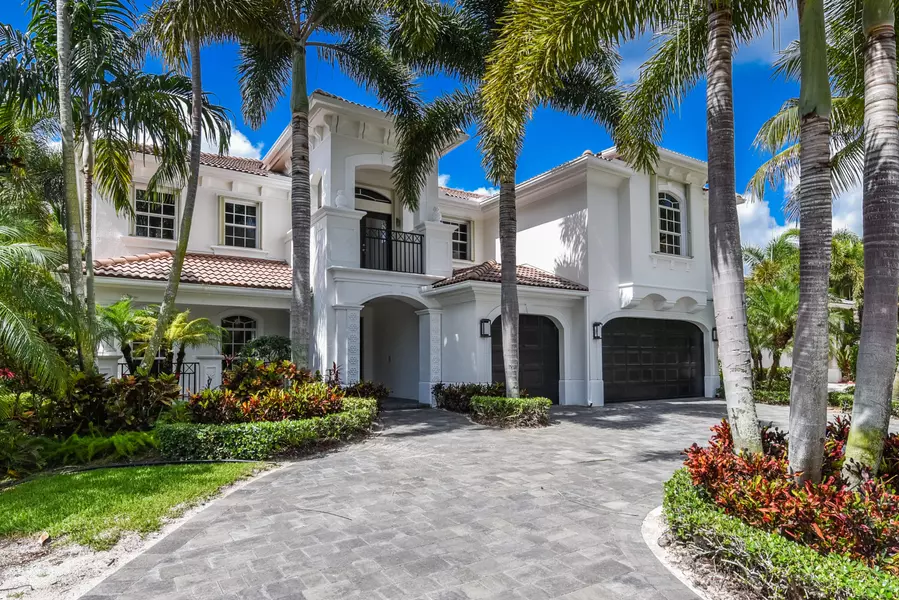 8794 Valhalla DR, Delray Beach, FL 33446