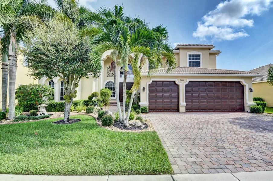 9661 Campi DR, Lake Worth, FL 33467