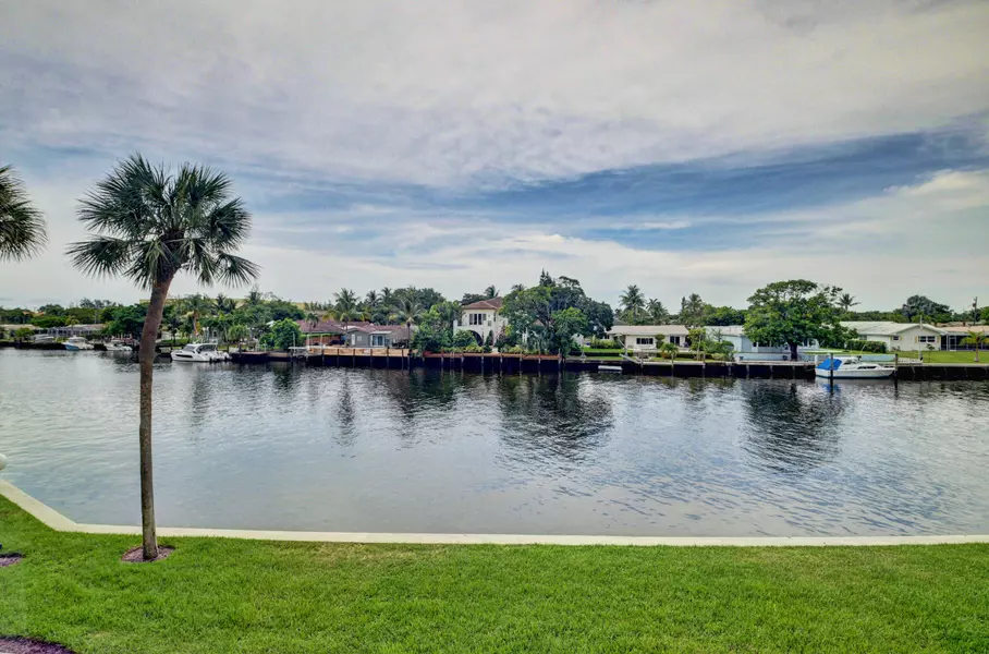 18 Royal Palm WAY 207, Boca Raton, FL 33432