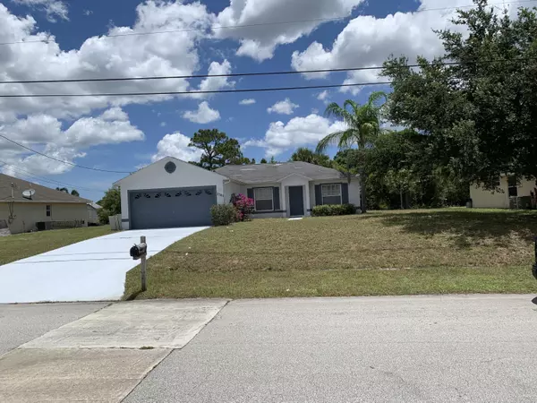 2301 SW Susset LN, Port Saint Lucie, FL 34953