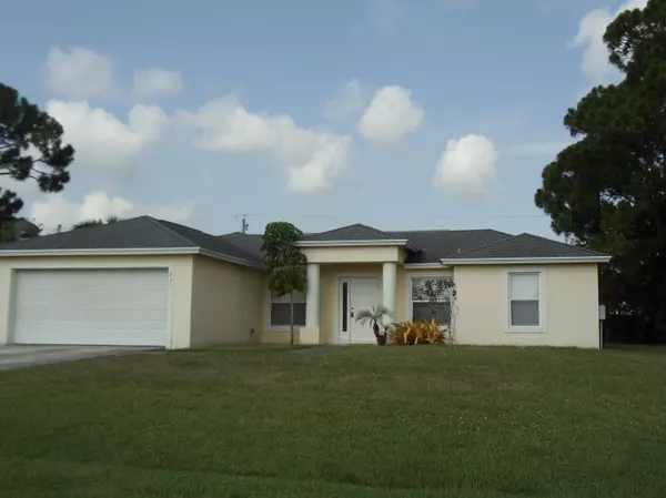 933 SW Mccall RD, Port Saint Lucie, FL 34953