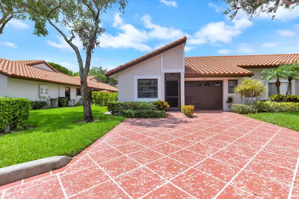 Delray Beach, FL 33484,6210 Pointe Regal CIR 53