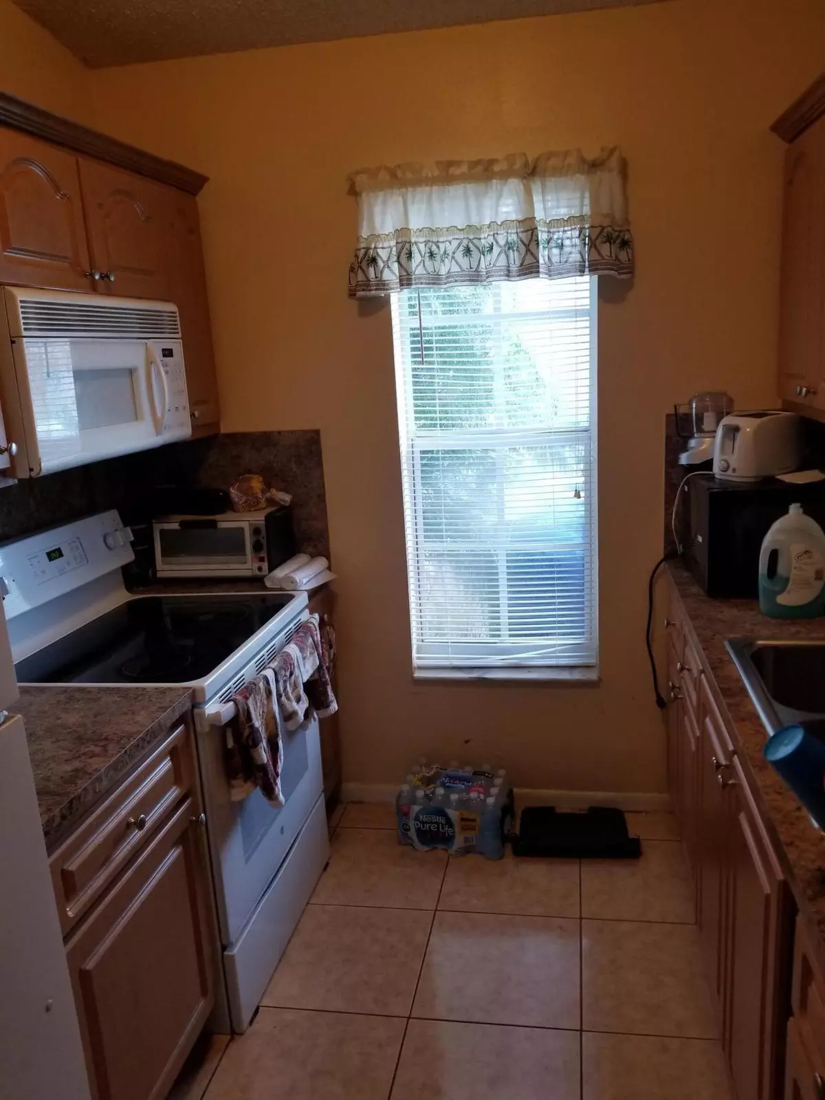 Miami Gardens, FL 33056,20104 NW 28th CT