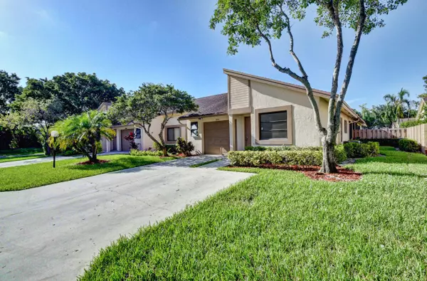 8044 Hiddenview TER B, Boca Raton, FL 33496