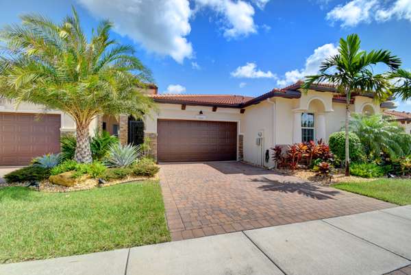 7815 Butera Plaza, Delray Beach, FL 33446