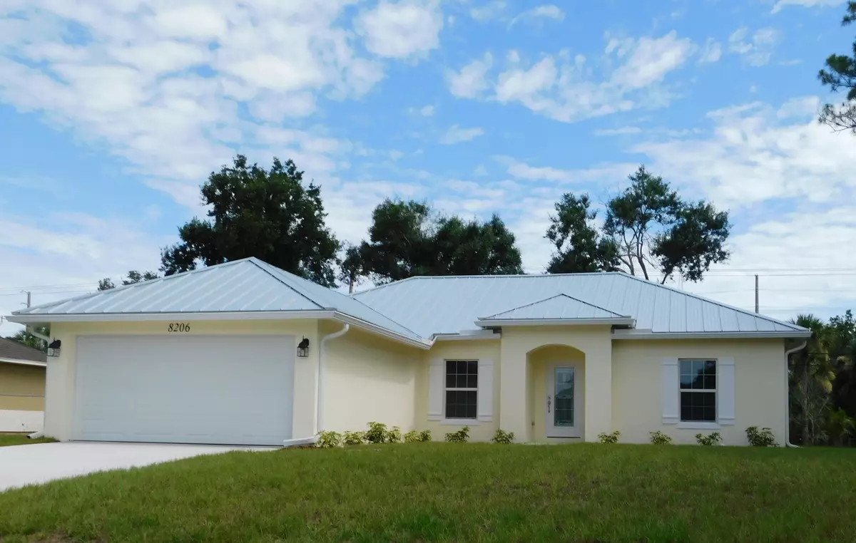 Fort Pierce, FL 34951,8206 Penny LN