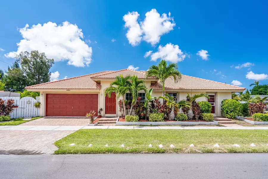 501 Walker AVE, Greenacres, FL 33463